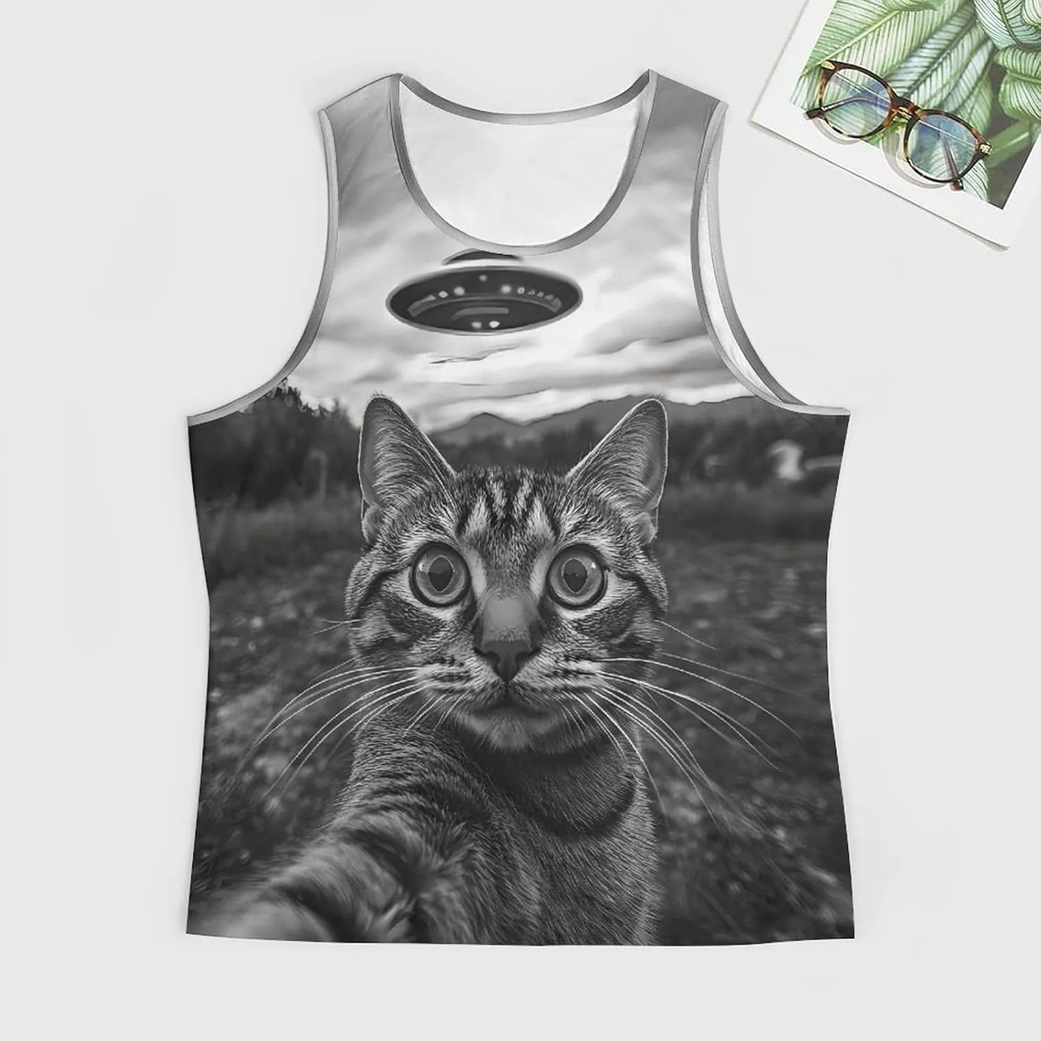 Cat Selfie With Aliens Spaceship Men's Activewear Tank Tops Gym Sleeveless Muscle T Shirts Workout Tees Vest