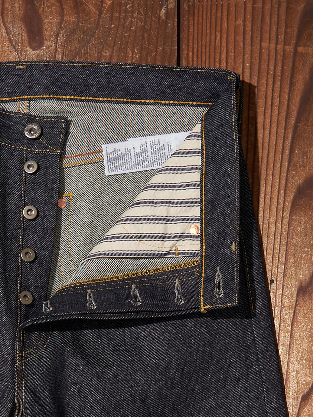 LEVI'S® VINTAGE CLOTHING 1944 501® ジーンズ ORGANIC リジッド 