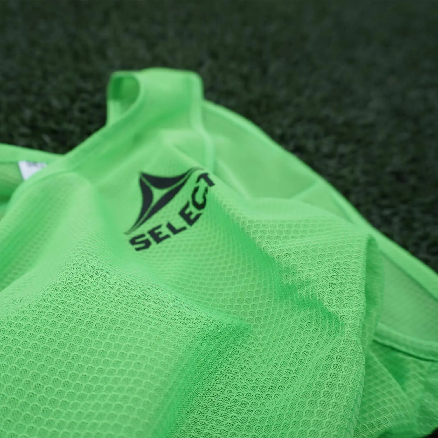 SELECT Scrimmage Vest - Pack of 12(Youth, Junior and Senior sizes)