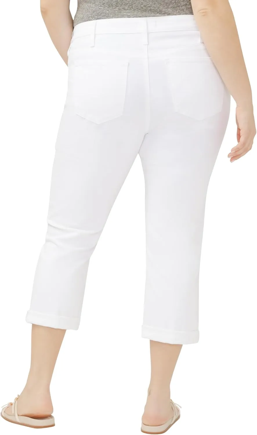 Silver Jeans Co. Women's Plus Size Elyse Mid Rise Comfort Fit Capri Jeans