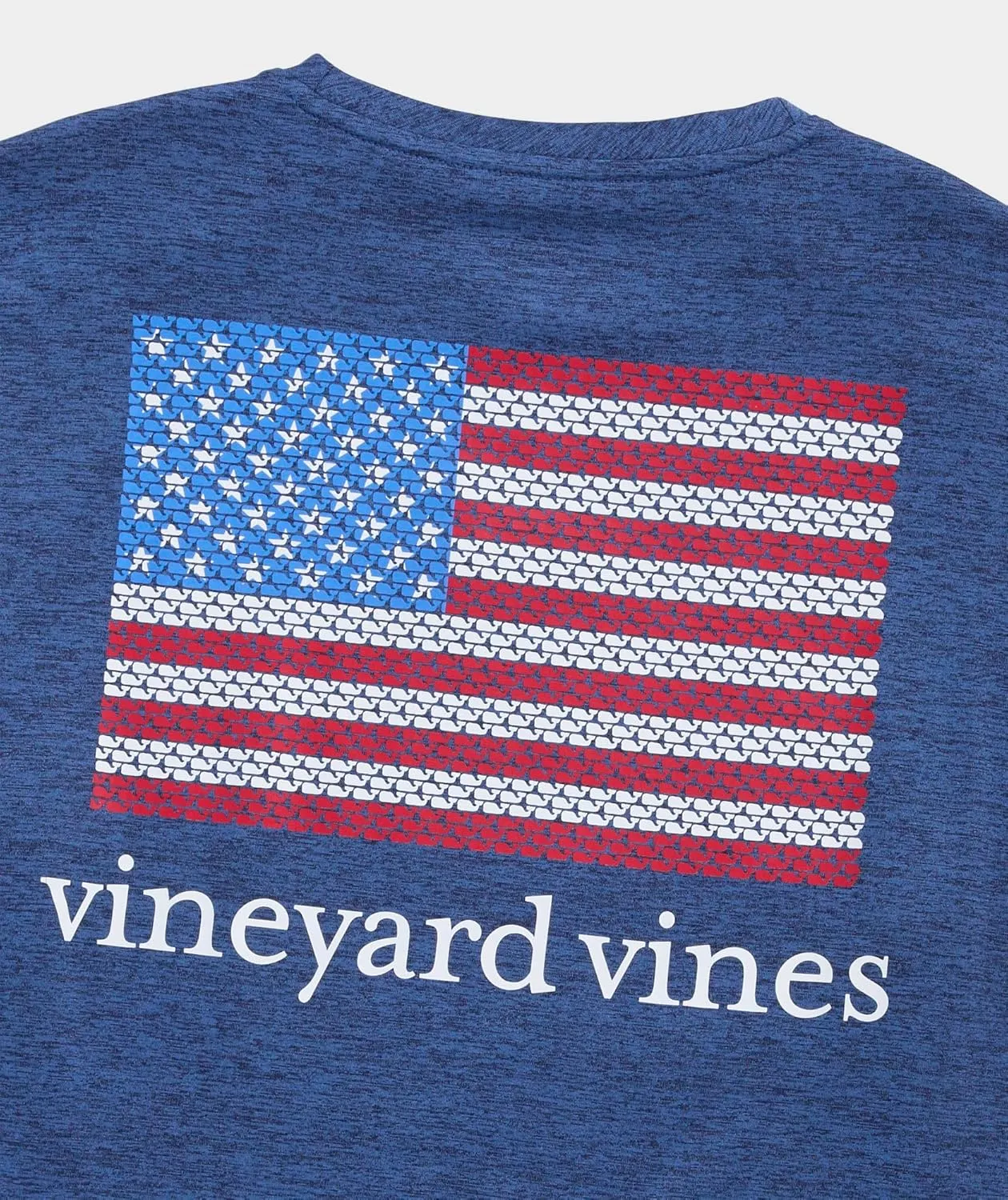 vineyard vines Men's American Flag Whales Short-Sleeve Harbor Performance Tee