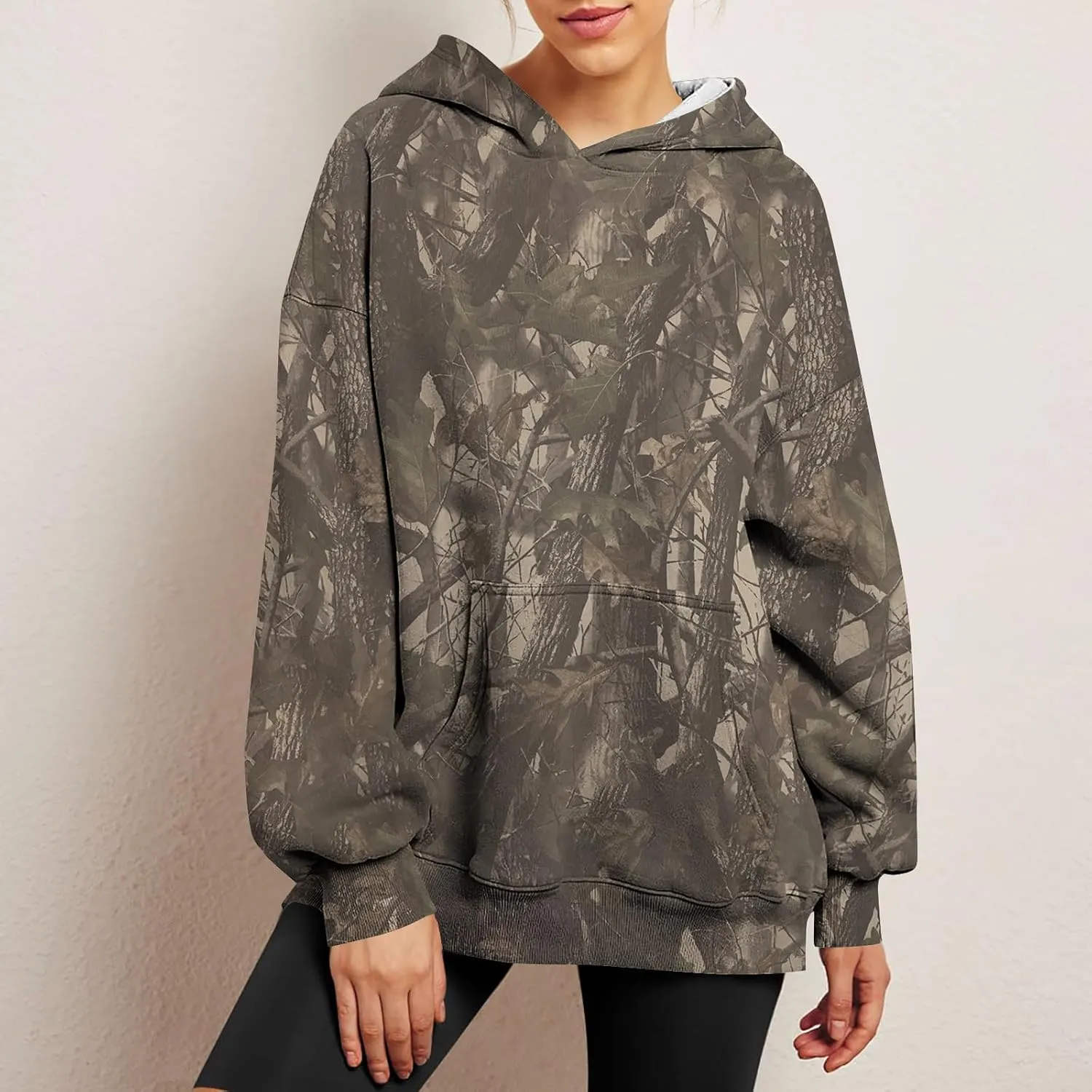 Women Camo Hoodie Maple-Leaf Print Oversized Sweatshirt Y2K Fall Fleece Hooded Sweatshirts With Kangaroo Pocket