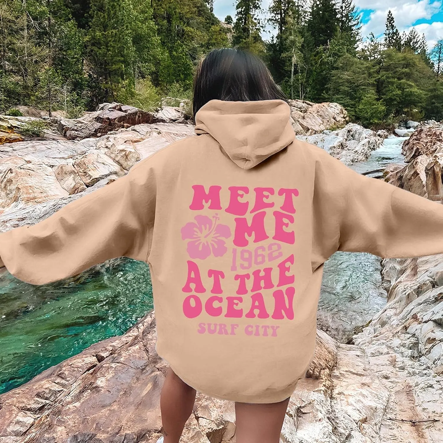 Women's Oversized Cute Hoodies Preppy Y2K Graphic Long Sleeved Sweatshirt for Teen Girls Pullover Tops with Pockets